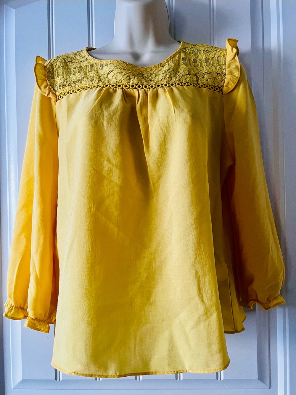 Ilyalways Yellow Lace Blouse Size L